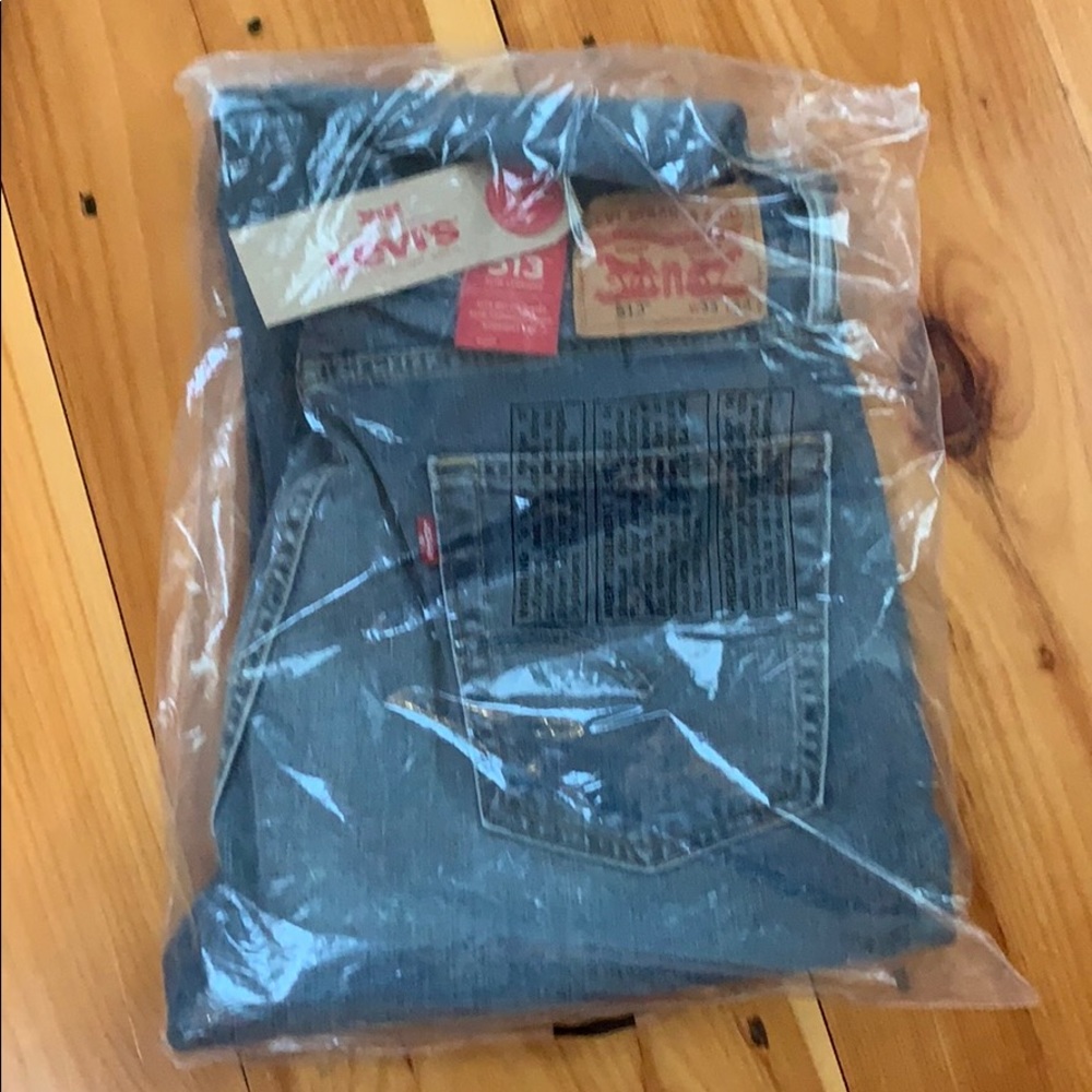 Men’s Levi’s 513 slim straight leg